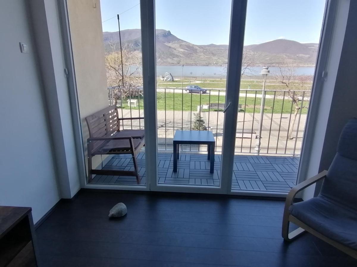 Apartman Terassa Donji Milanovac Buitenkant foto