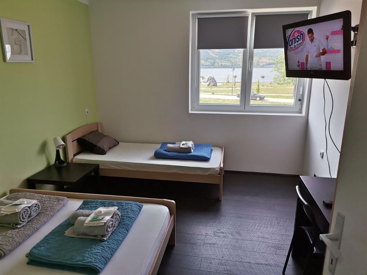 Apartman Terassa Donji Milanovac Buitenkant foto